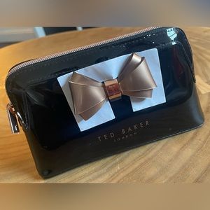 TED BAKER LONDON MAKEUP BAG NWT